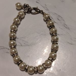 Pearl bracelet